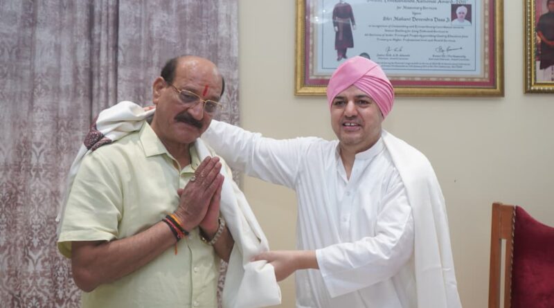 “वन मंत्री सुबोध उनियाल ने श्री दरबार साहिब में टेका  मत्था, एसजीआरआर ग्रुप की सेवाओं की सराहना”