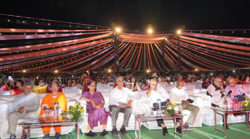 एसजीआरआर विश्वविद्यालय में सजी नवरंग डांडिया 3.0 की मनमोहक संध्या