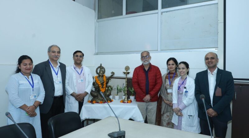 एसजीआरआर अस्पताल में माइक्रोवैस्कुलर रिकंस्ट्रक्शन पर हैंड्स-ऑन वर्कशॉप आयोजित