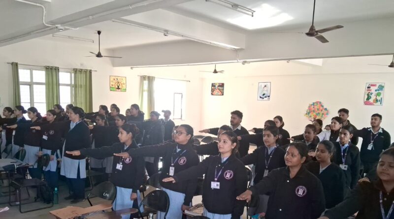 एसजीआरआर विश्वविद्यालय में छात्रों ने ली संवैधानिक मूल्यों की शपथ