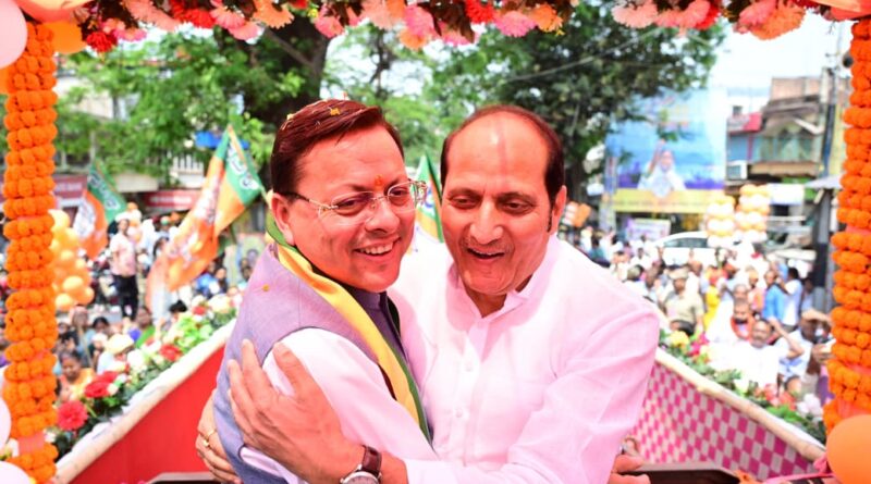 बंगाल के चुनावी रण में उत्तराखंड के ‘धाकड़’ धामी की एंट्री, बनगांव में दिखा जनसैलाब