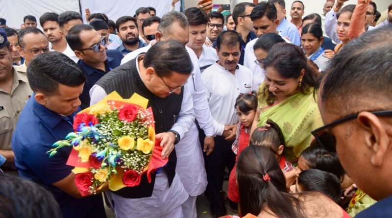 एसजीआरआर इंटरनेशनल स्कूल पहुँचे मुख्यमंत्री शिक्षा और संस्कार को मिली नई ऊर्जा एसजीआरआर इंटरनेशनल स्कूल पहुँचे मुख्यमंत्री शिक्षा और संस्कार को मिली नई ऊर्जा