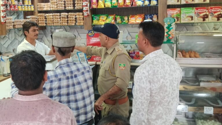 देहरादून में सिंगल यूज प्लास्टिक के खिलाफ प्रशासन की सख्ती, 532 किलो प्रतिबंधित प्लास्टिक जब्त देहरादून में सिंगल यूज प्लास्टिक के खिलाफ प्रशासन की सख्ती, 532 किलो प्रतिबंधित प्लास्टिक जब्त